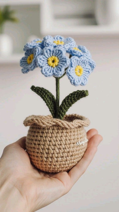 🌸 Crochet Decor Flower Vase – Handmade & Aesthetic Home Accent