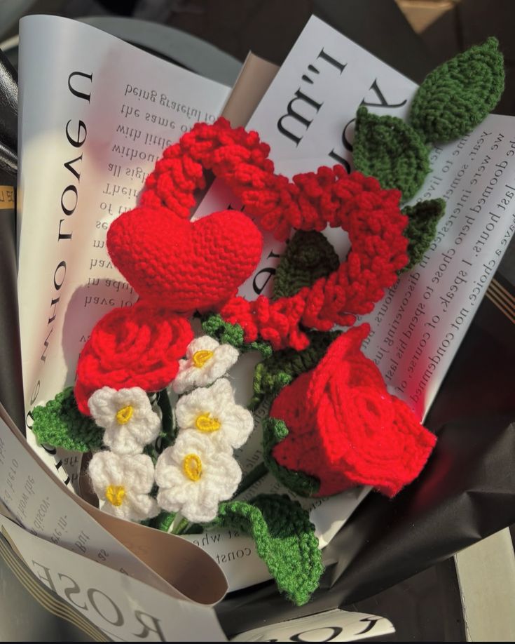 Forever Crochet Bouquet – Everlasting Handmade Flower Gift