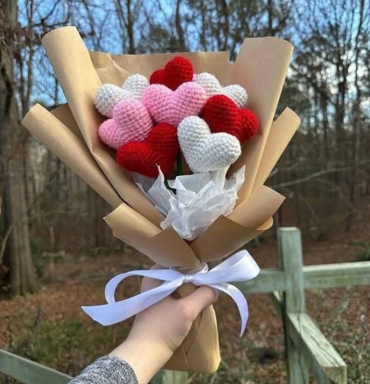 Forever Crochet Bouquet – Everlasting Handmade Flower Gift