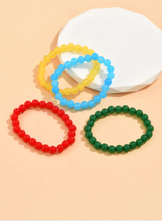 Set Of Four Fashionable Gradient Acrylic Beads Bracelet