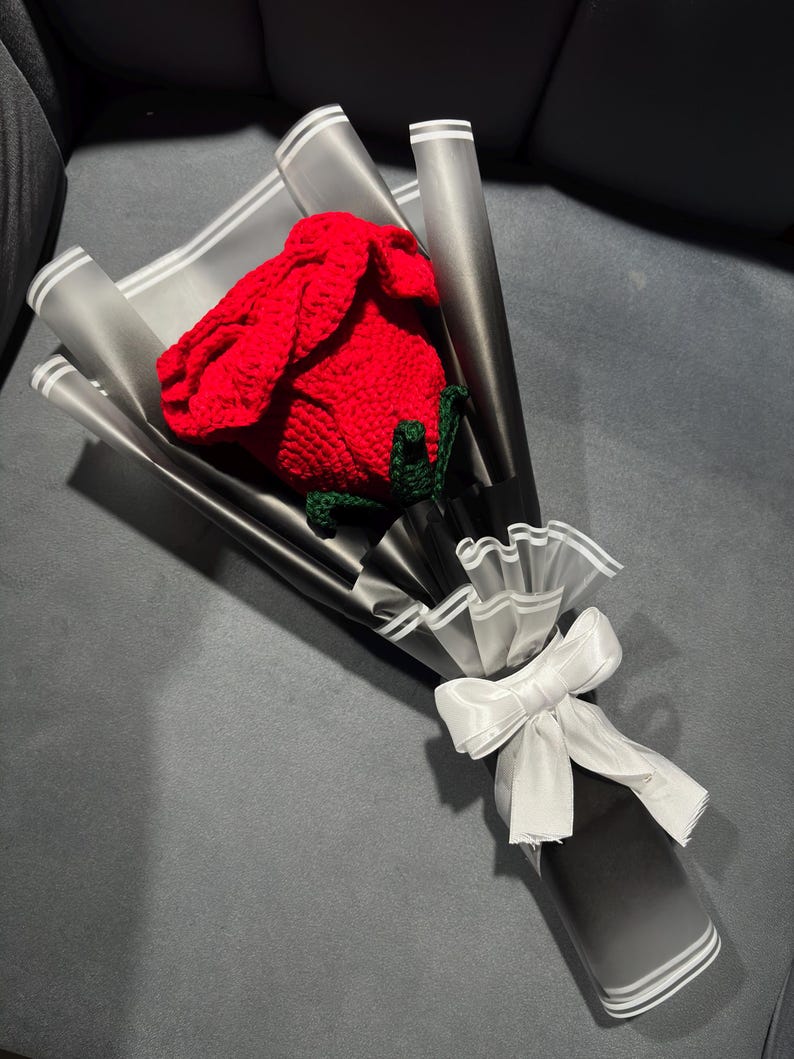 Handmade Crochet Rose Bouquet